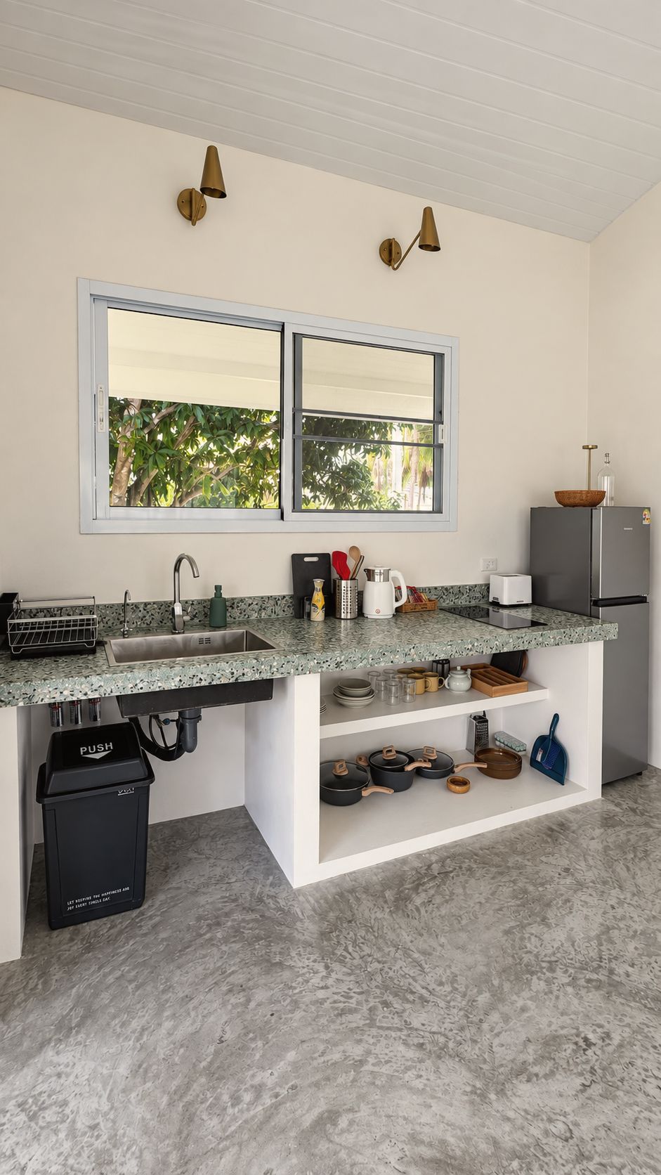 Mangosteen — kitchen