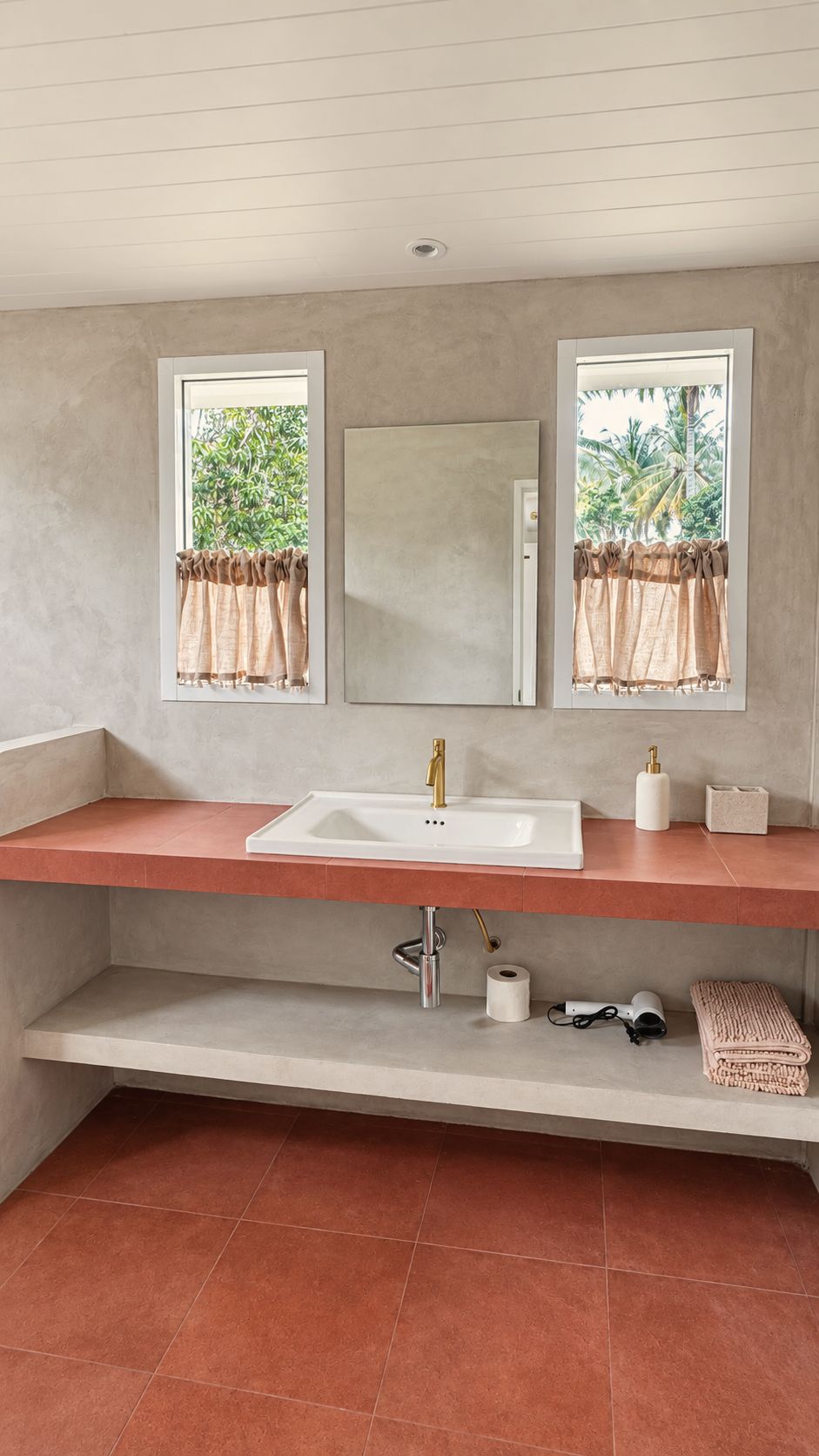 Pomelo — bathroom